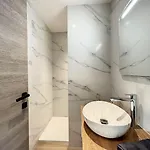 Brp Center,top Floor Luxurious House,8 Bed Prázdninový dům *