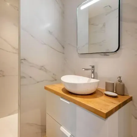 Vakantiehuis Brp Center,top Floor Luxurious House,8 Bed Cannes