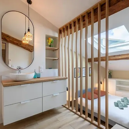 Brp Center,top Floor Luxurious House,8 Bed 펜션