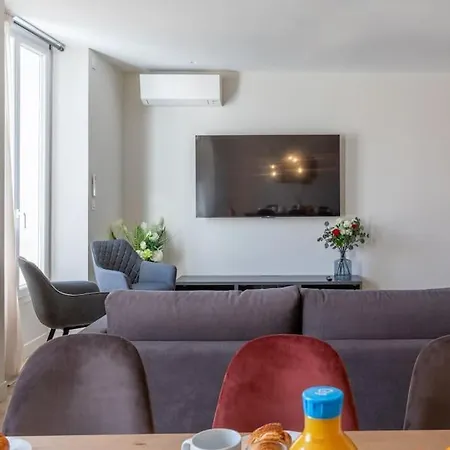 Brp Center,top Floor Luxurious House,8 Bed Hébergement de vacances