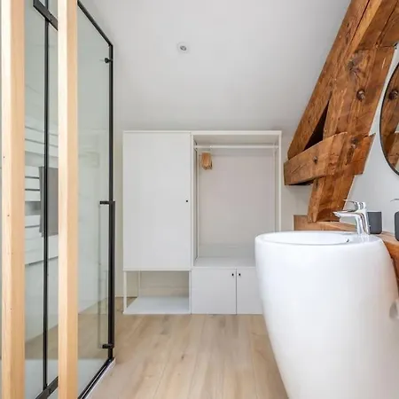 Brp Center,top Floor Luxurious House,8 Bed Hébergement de vacances Cannes